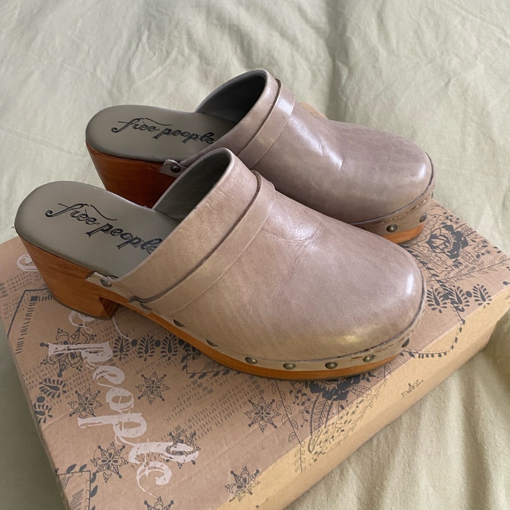 Free People Clogs 36.5 (6 1/2-7) worn twice